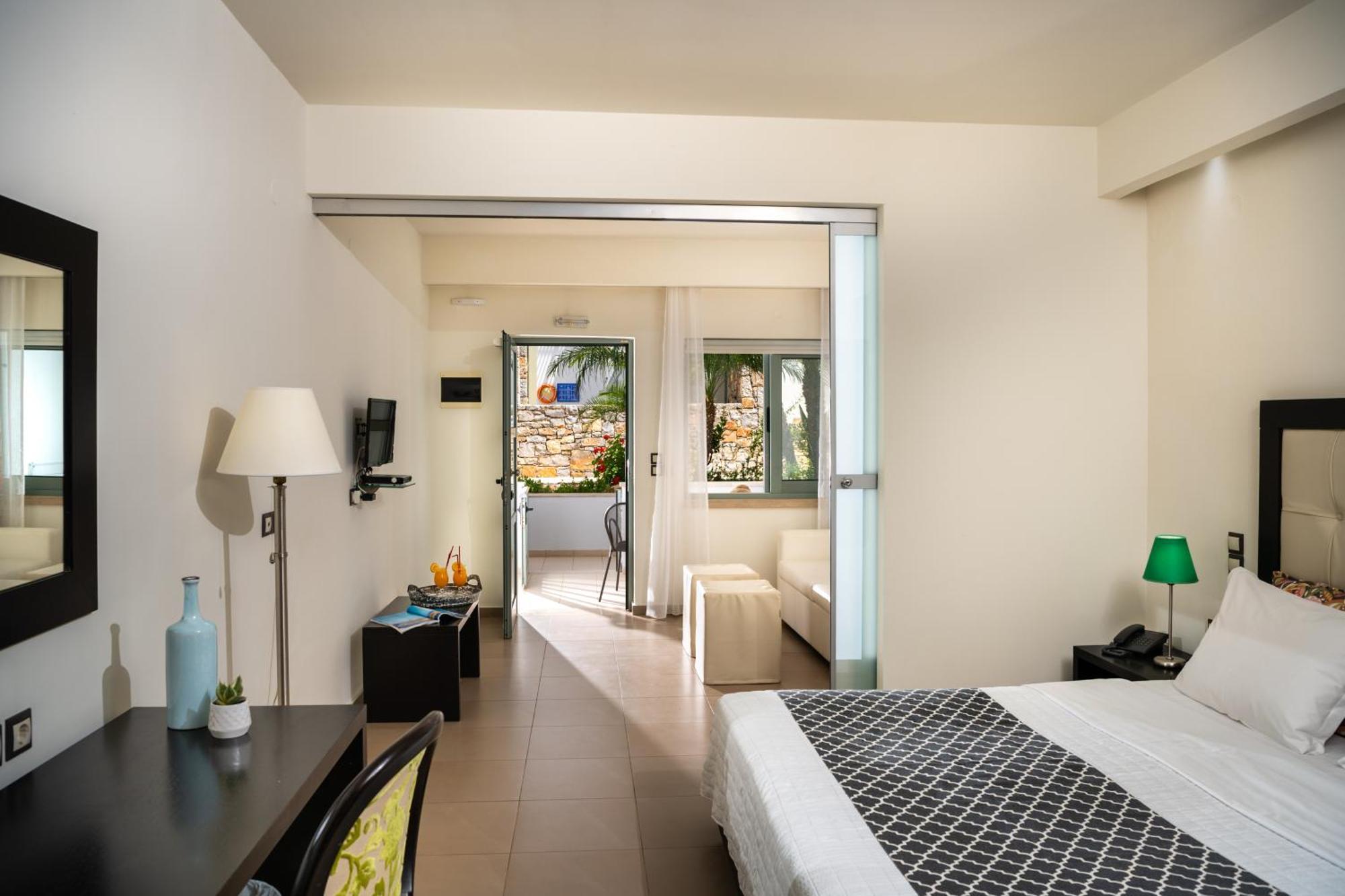 Angela Suites Boutique Hotel Sissi Zewnętrze zdjęcie